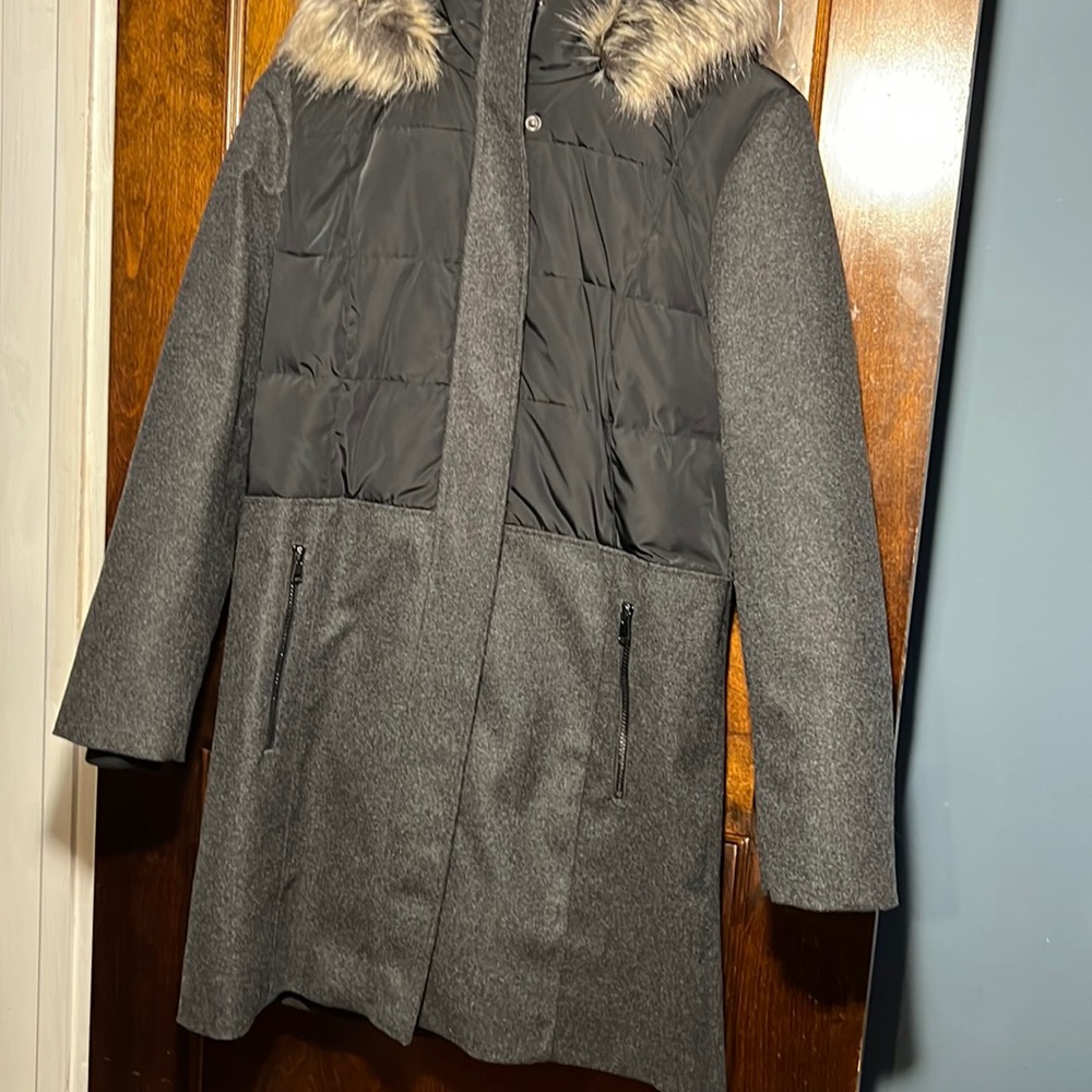 Lands End Hybrid Coat with removable hood size small NWT